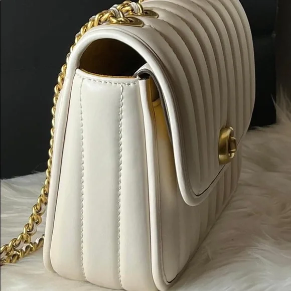 💰SOLD - 4684 - Coach Madison Shoulder Bag with Quilting - Picture 2 of 13